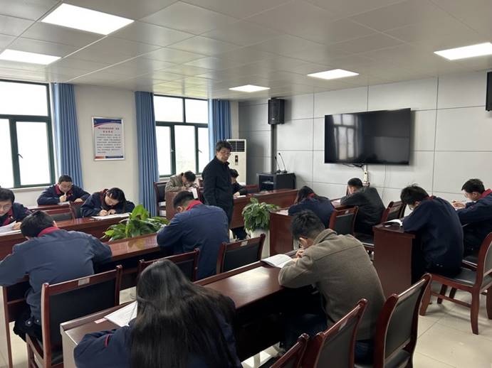 建材公司、檢測(cè)公司聯(lián)合開展管理人員業(yè)務(wù)提升考試