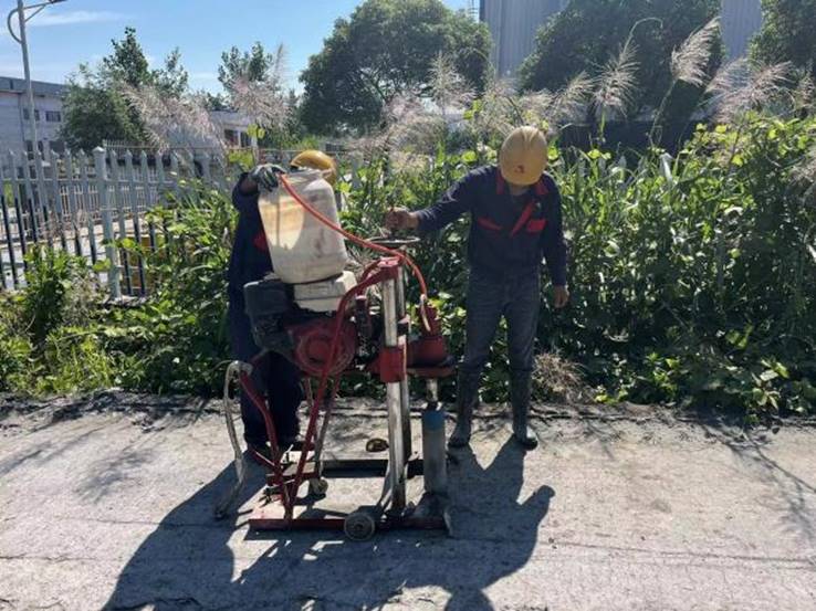 建材研究室積極開展路基新材料工業(yè)試驗(yàn) 建材研究室積極開展路基新材料工業(yè)試驗(yàn)